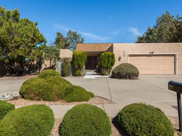 7405 Chaco Rd NE, Albuquerque, NM 87109