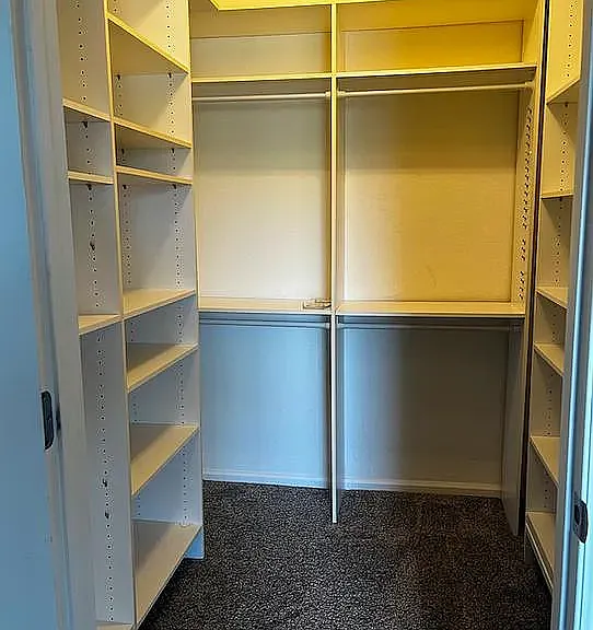 Walk in Closet