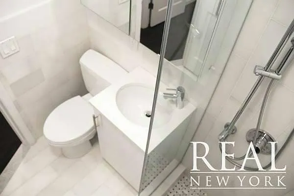 Rented by REAL New York | media 35