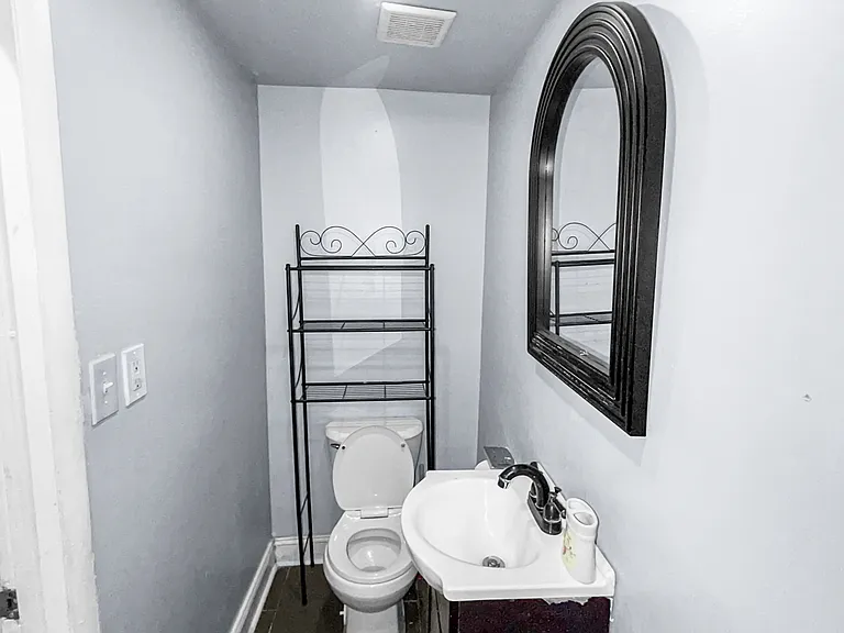4644 G St #1 — Photo 10