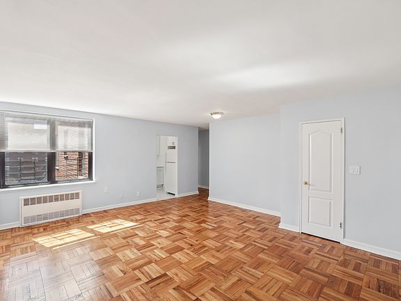 2nd image of 3 Davenport Ave #501