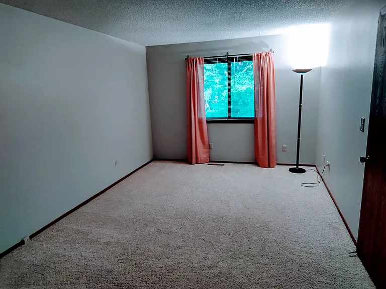 5673 Brandlwood Ct — Photo 5