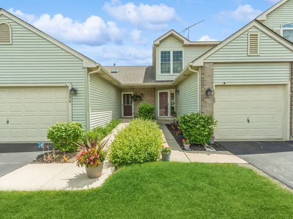 1722 Pine St, McHenry, IL 60051