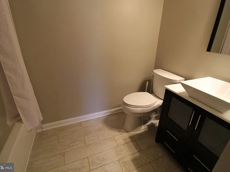 6055 Meyers Landing Ct — Photo 22