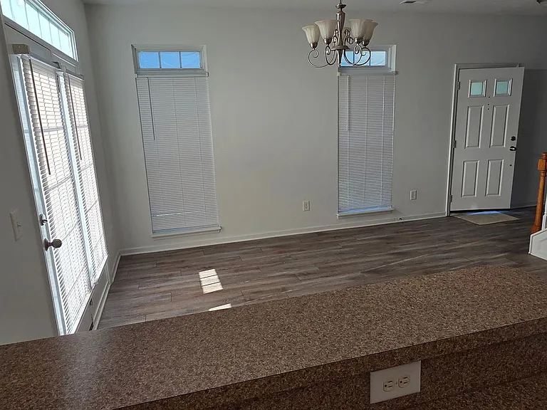 5905 Hollow Wood Ct — Photo 12
