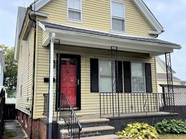 54 Staples Ave, Everett, MA 02149