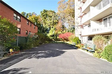 Sold by Winzone Realty Inc