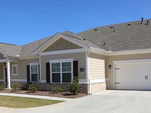 2512 Rathburn Cir, Loganville, GA 30052