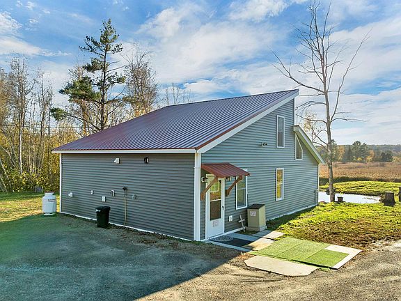 3rd image of 155 Goose Pond Road