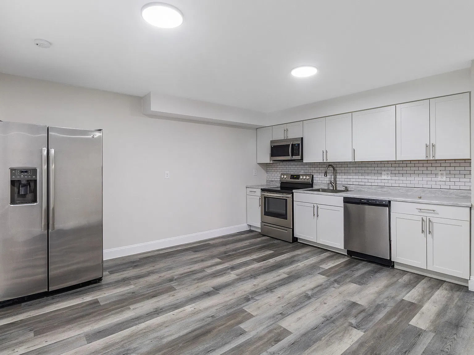 3 bed, 1278 sqft, $1,850 — Photo 2