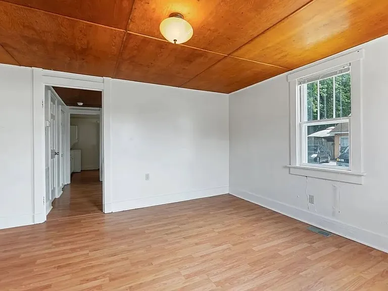702 Richard St #A — Photo 4