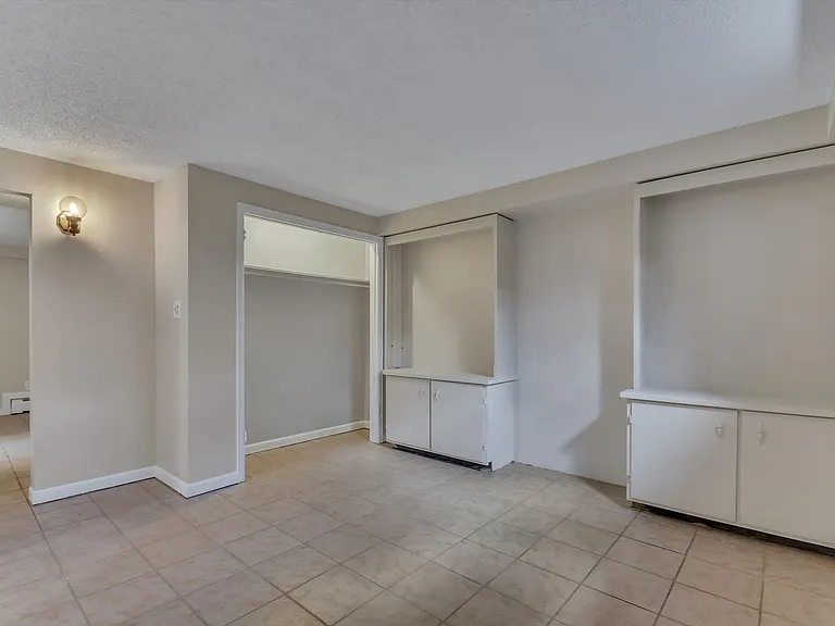 7687 Newman St — Photo 24