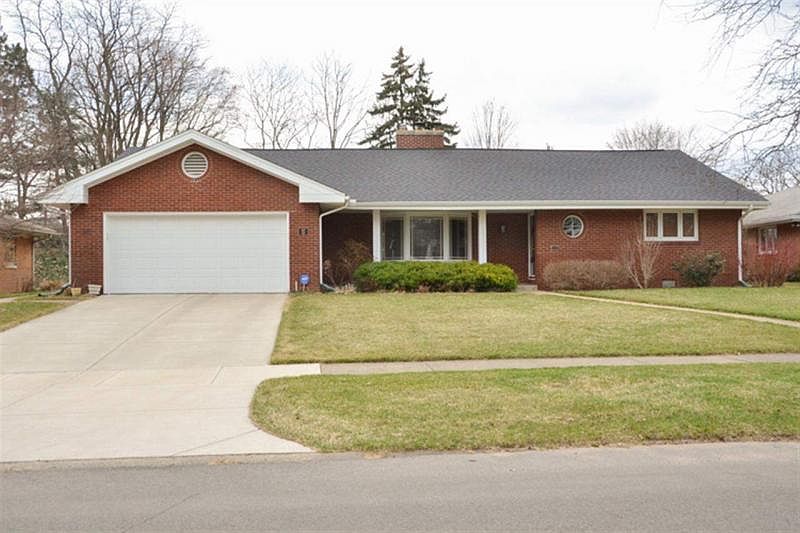 1st image of 625 N Coquillard Dr