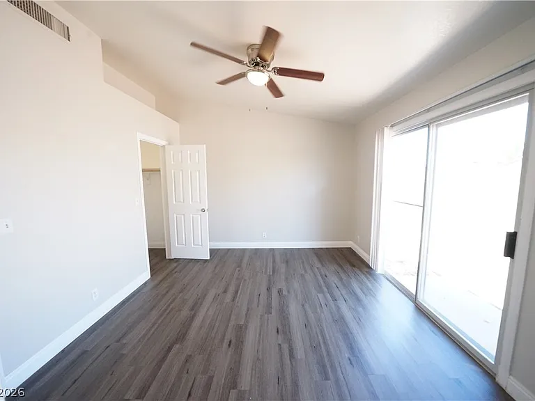 916 Clubview Dr — Photo 26