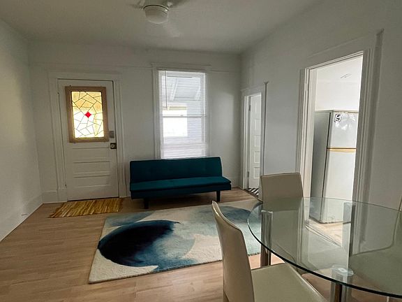2nd image of 136 King St #C