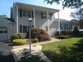 Home for Sale in Parsippany-Troy Hills Twp, New Jersey $549,900