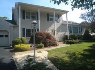 4 Nantes Rd, Parsippany, NJ 07054