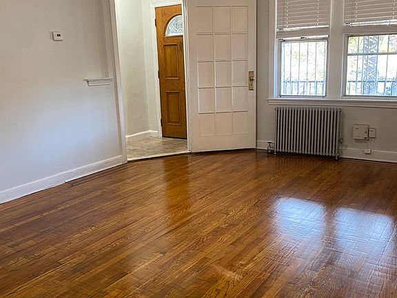 5th image of 4439 Byron Ave Unit 2
