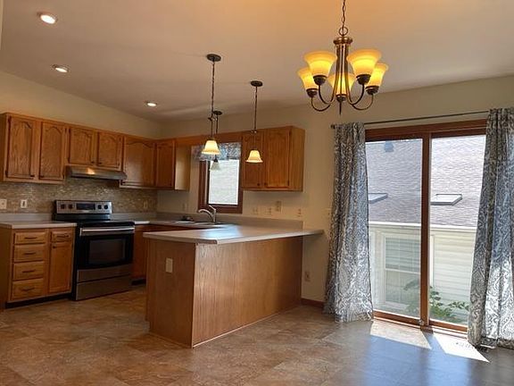 4th image of 4047 Oakbrook Ct