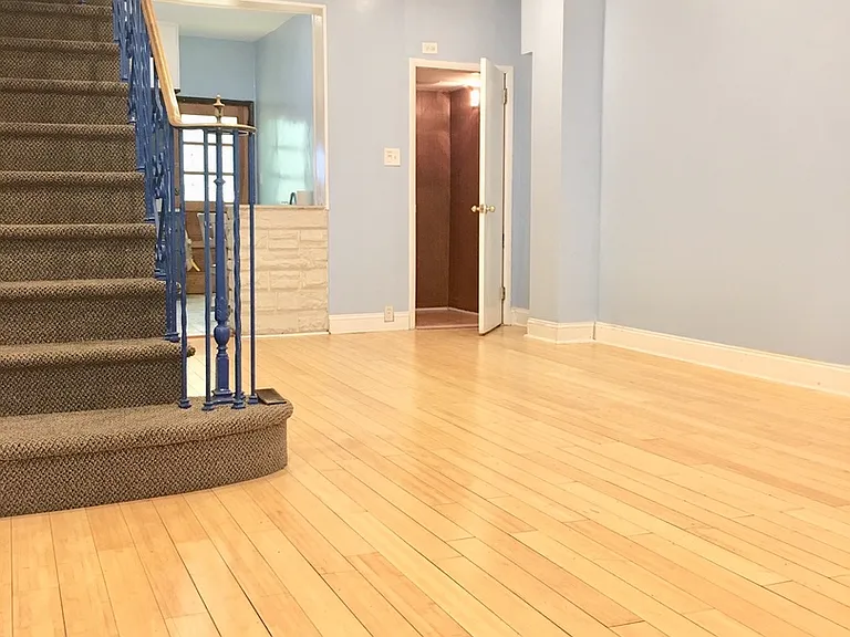 2051 S Garnet St — Photo 2