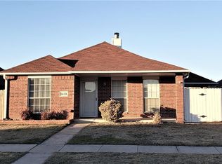 1419 SW 24th St, Moore, OK 73170
