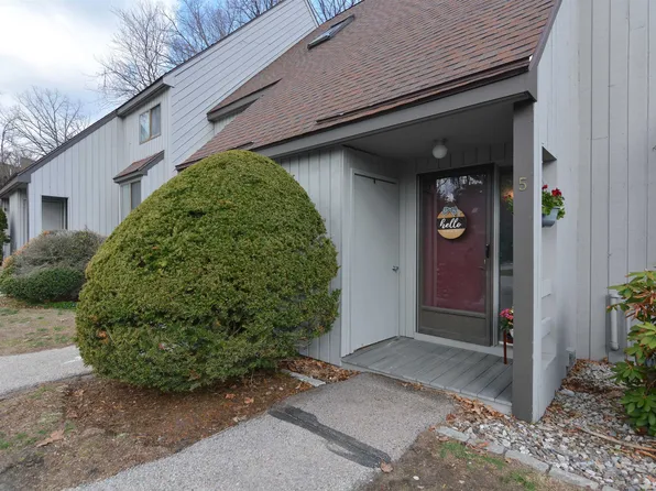 5 Harwich Court, Merrimack, NH 03054