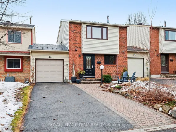 43 Whelan Dr, Ottawa, ON K2J 2A3