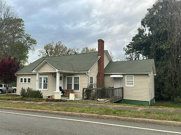 2nd image of 771 E Currahee St