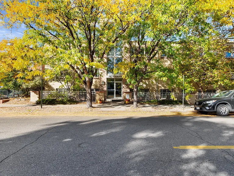 969 S Pearl St #303 — Photo 20