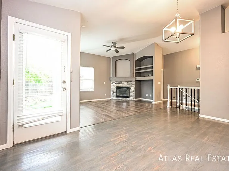 16548 High Desert Way — Photo 4