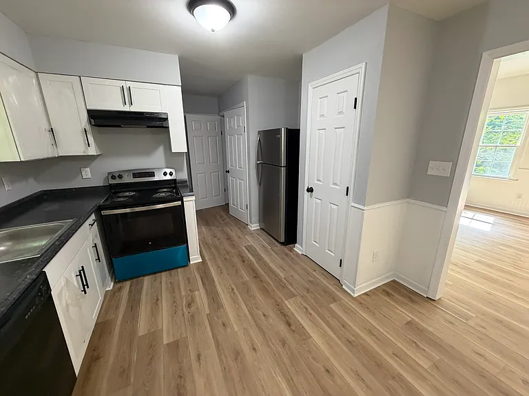 9412 Dominion Blvd — Photo 10