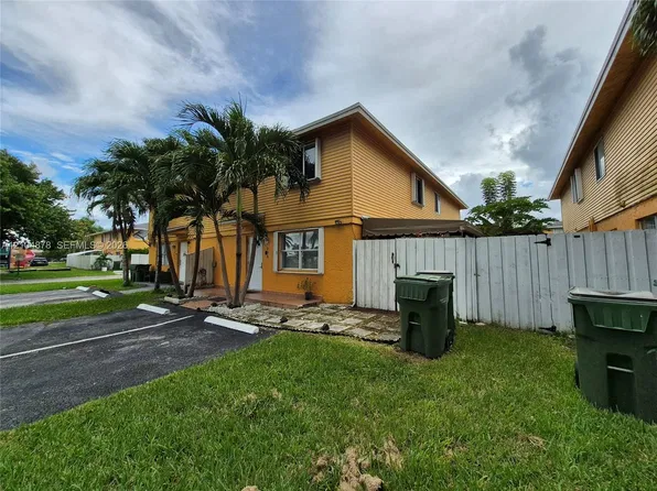 203 NE 12th Ave #203, Homestead, FL 33030