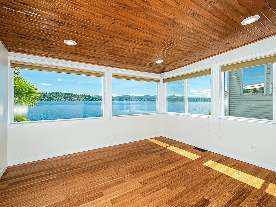Second bedroom with Lake Views