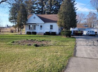 13624 Bell Rd, Caledonia, WI 53108