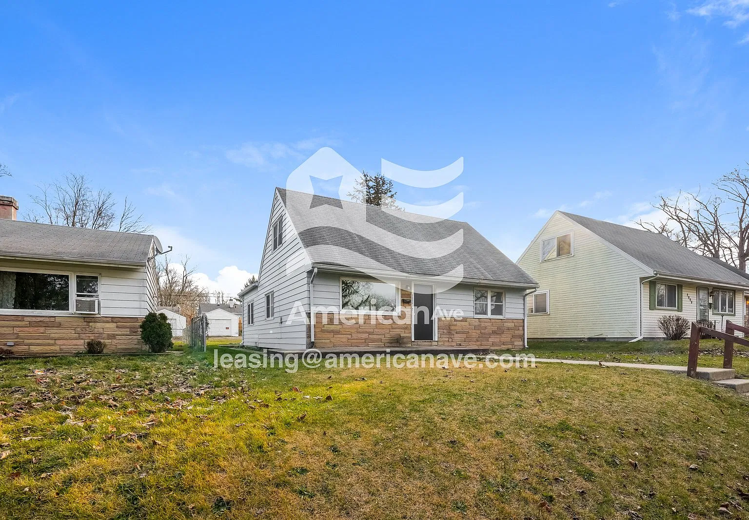 3 bed, 1.0 bath, 1328 sqft, $1,397 — Photo 2