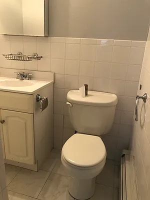 Rented by Walker Whiteside Pettibone, LREB | media 8