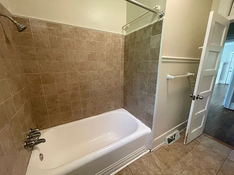 3303 Abingdon Rd — Photo 55
