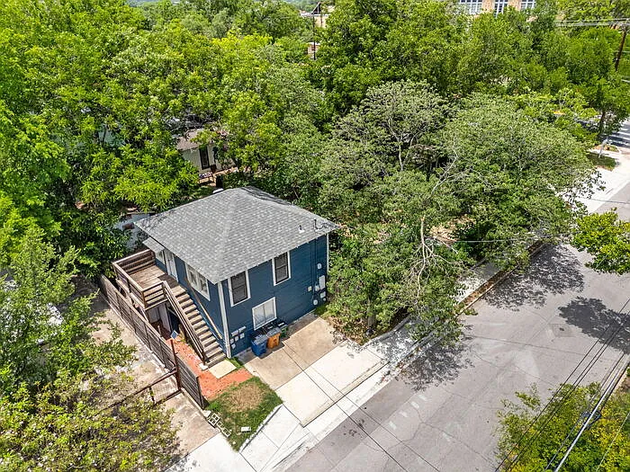1 bed, 1.0 bath, 621 sqft, $1,300 — Photo 4