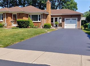 260 Long Acre Rd, Rochester, NY 14621