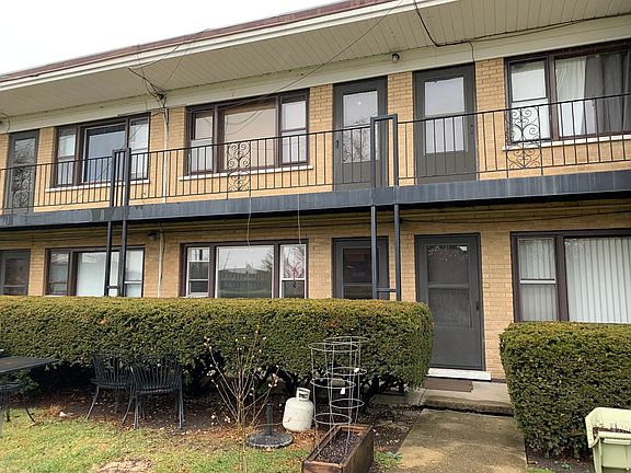 2nd image of 44 King Arthur Ct APT 5