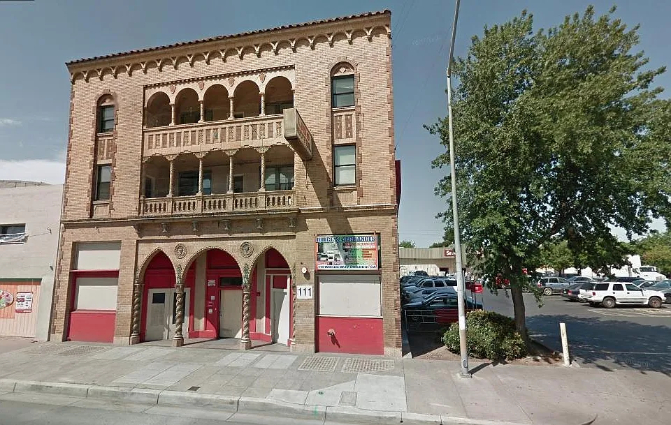 111 N Wilson Way