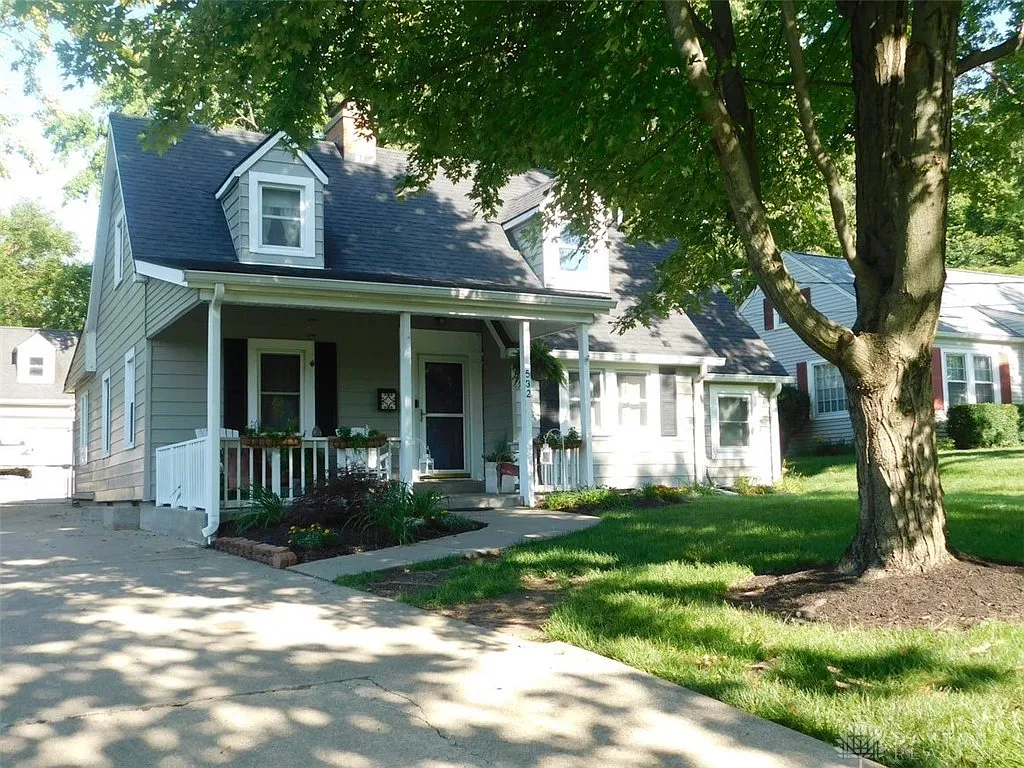 532 Kensington St photo 1