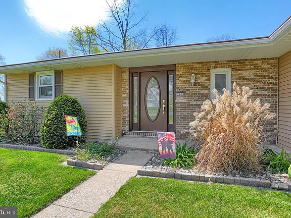 2nd image of 130 Dorwood Dr