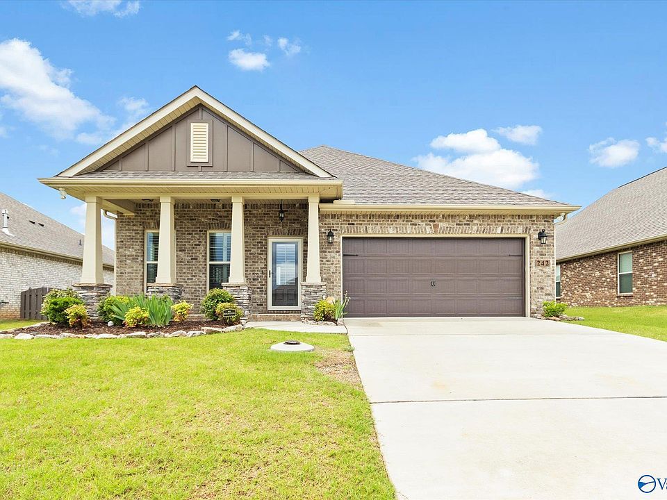 1st image of 242 Pumprock Dr