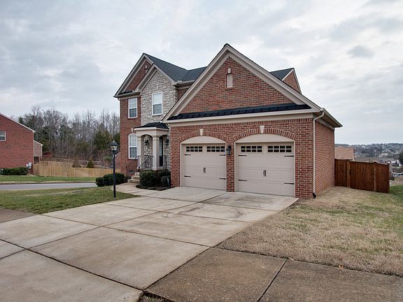 2nd image of 7501 Thornwood Ct