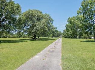 16341 Northrup Cuevas Rd, Gulfport, MS 39503