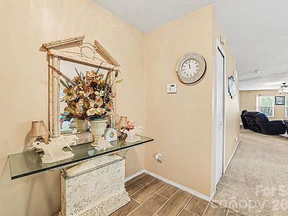 2nd image of 1640 Rustic Arch Way