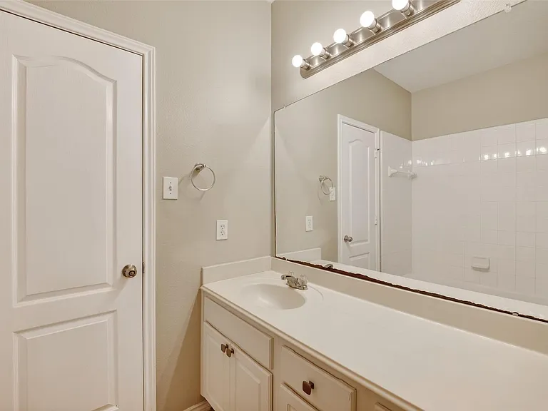 2507 Cypress Springs Ct — Photo 34