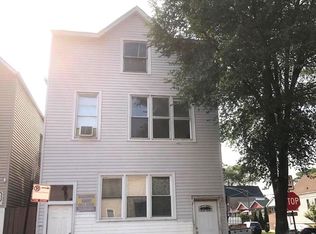 4500 S Honore St, Chicago, IL 60609