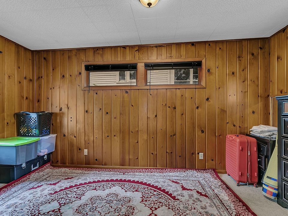 1st image of 1017 7th Ave S